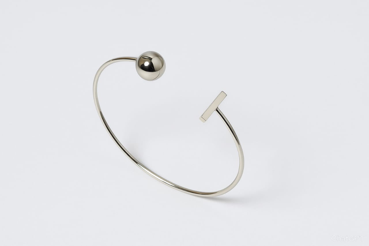 Minimalist Open Cuff Bracelet – Modern Geometric Design