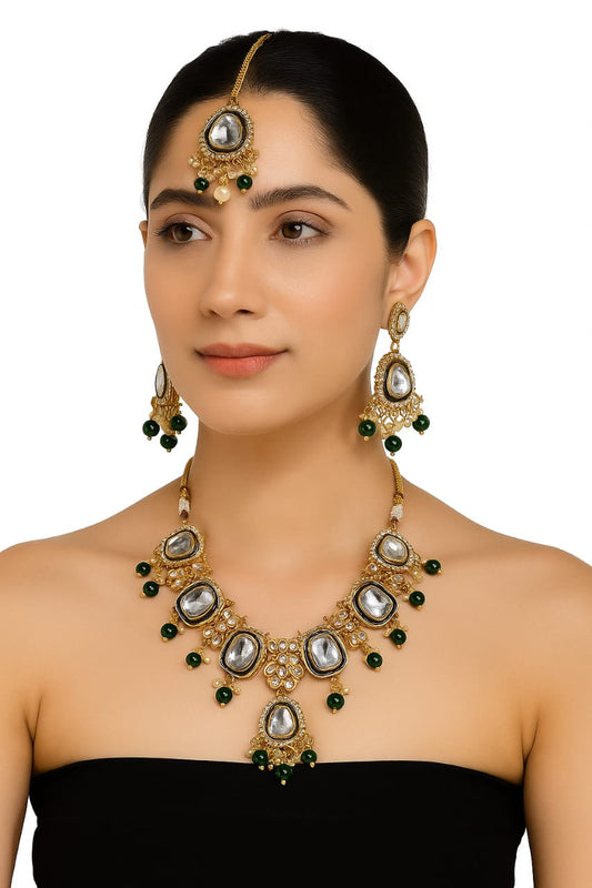 Kundan Mirror Choker Necklace Set with Maang Tikka – Traditional Bridal Jewelry